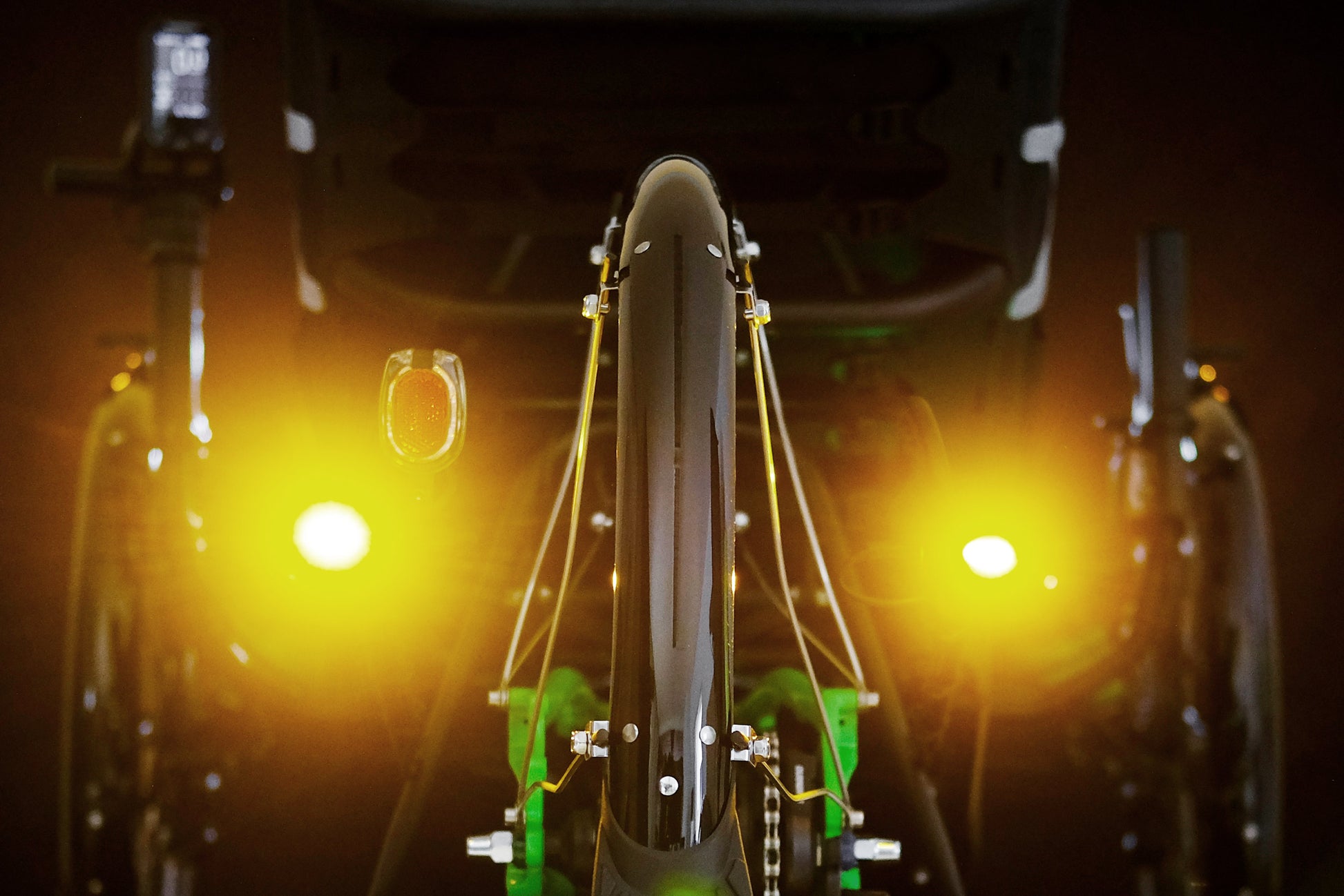 Blinkeranlage velorian für ICE Trikes montiert am Liegedreirad in Aktion