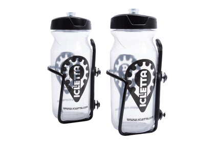 Zefal Trinkflaschen Set mit Halterung für Liegeräder, Kompletteset mit zwei Haltern und Trinkflaschen mit ICLETTA Logo. Ansicht komplett montiert zur Anbringung am Schalensitz des ICE Trikes.