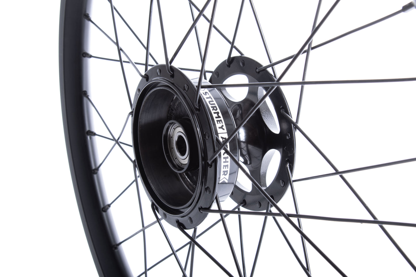 Vorderrad mit einseitiger Achsaufnahme für 70 mm Trommelbremse, Nabe Sturmey Archer, Ansicht innen