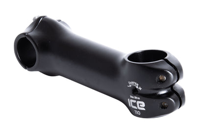 Vorbau von ICE 110mm mit Klemmschraube für Lenkungsdämpfung auf beiden Seiten. Ansicht diagonal.